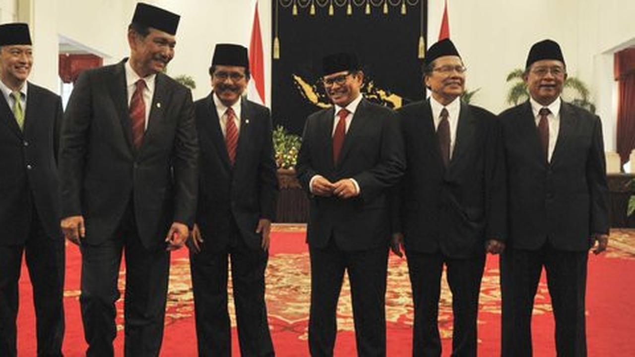 Mampukah menteri-menteri baru Jokowi selamatkan rupiah