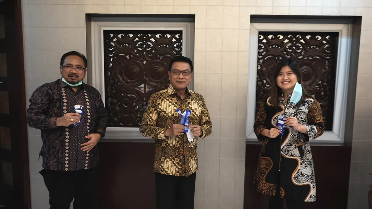Aice Grup Memproduksi dan Bagikan 5 Juta Masker di 20 Kota