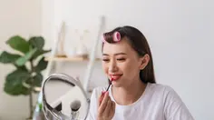 Mengulik Alasan Liptint Jadi Produk Andalan Gen Z, Bikin Bibir Merona Alami Tanpa Terasa Berat