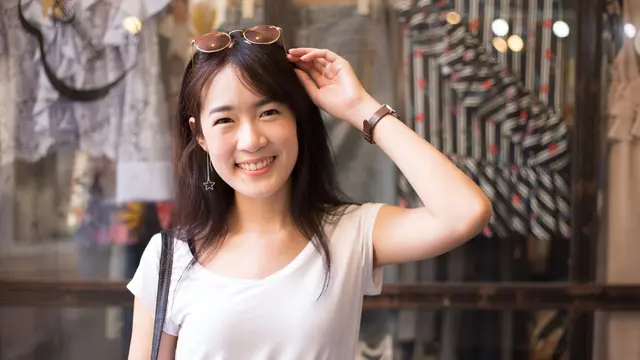 6 Fashion Items Untuk Tampil Nyaman dan Chic Saat Liburan ke India