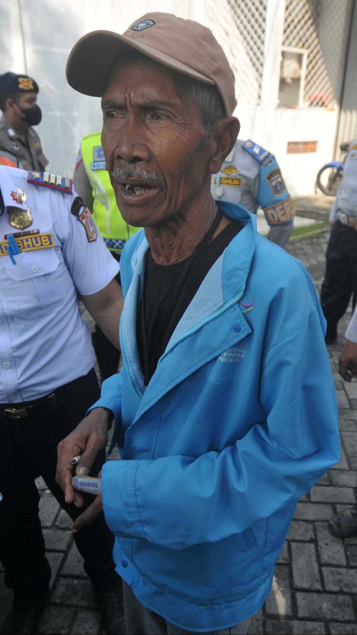 Kepala Dinas Perhubungan (Kadishub) DKI Jakarta, Syafrin Lupito mengungkapkan, jukir liar bisa dikenakan sanksi berupa kurungan penjara dan denda mulai dari Rp100 ribu hingga Rp20 Juta.