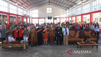OJK dan BSG Perkuat Kapasitas Finansial Petani Minahasa Selatan Lewat Program Gencarkan