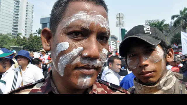 6 Peristiwa Unik Saat Massa Prabowo Serbu MK