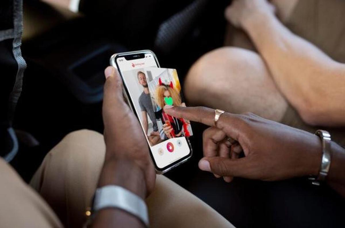 Suka Kenalan di Dating Apps? Ini Ciri-Ciri Love Scamming yang Sering Dianggap Sepele