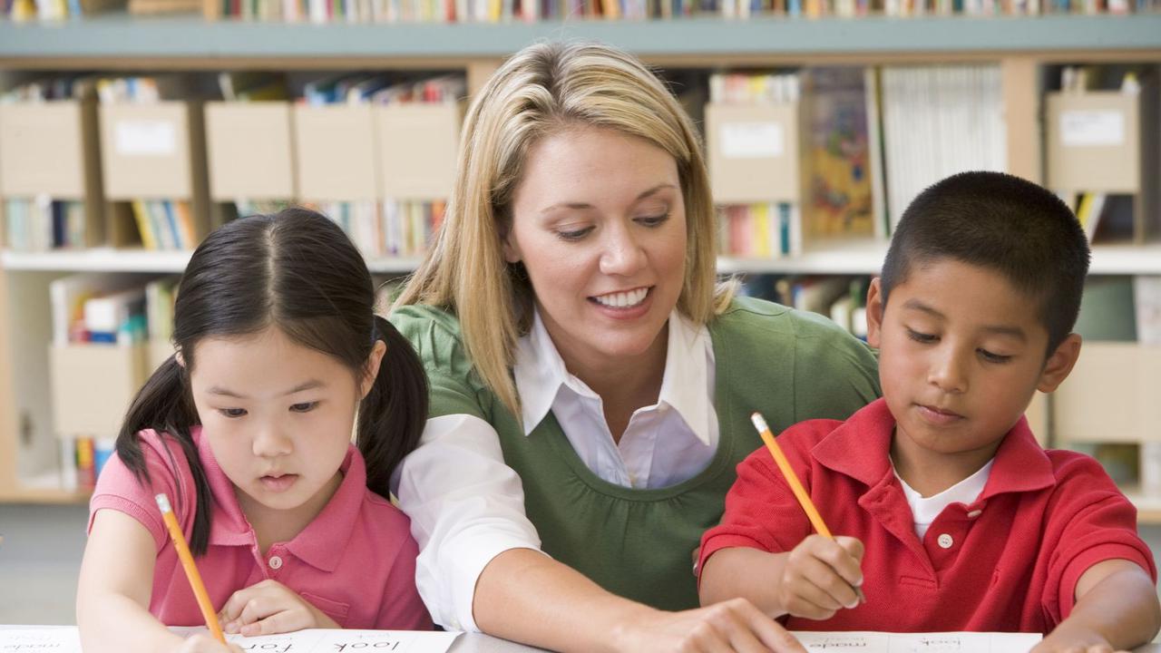 [Bintang] Asisten Guru