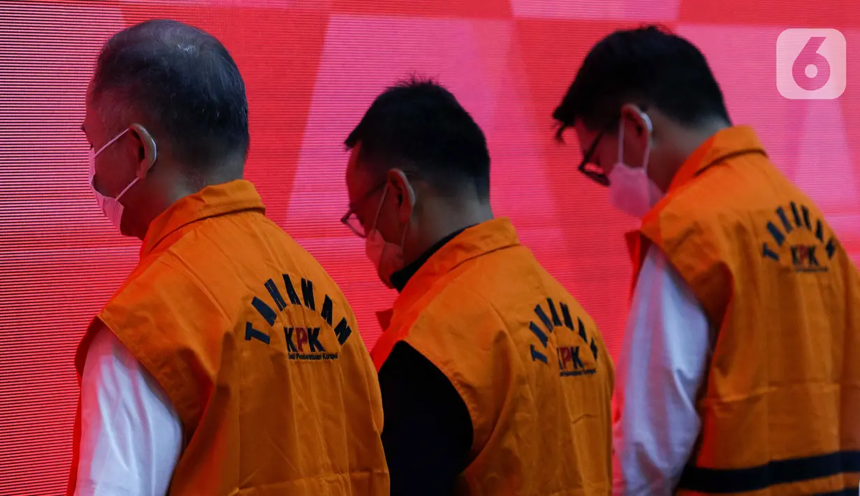 Para tersangka diduga melakukan manipulasi data distribusi beras seolah-olah telah dikirimkan sebanyak 100 persen. (Liputan6.com/Herman Zakharia)