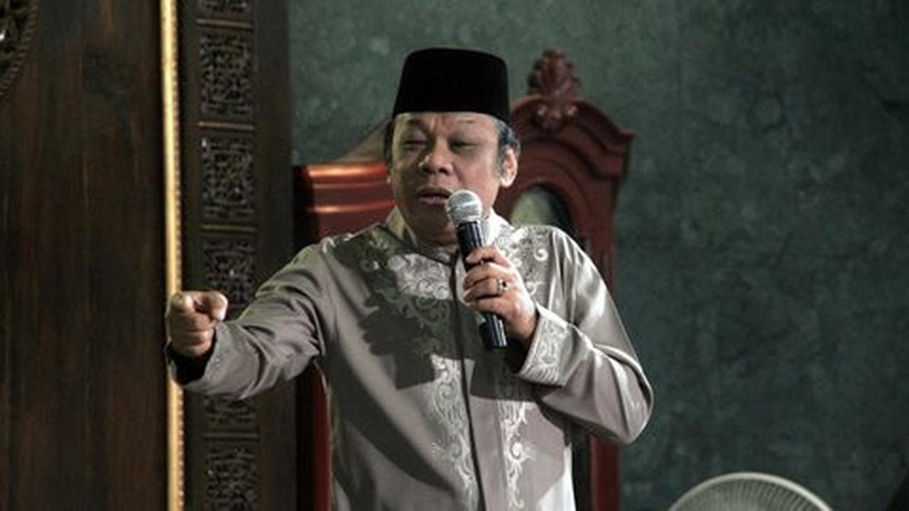 Ceramah lucu KH Zainuddin MZ soal godaan cewek cantik