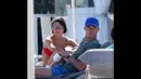 Manuel Neuer bersama kekasihnya Kathrin Gilch, liburan ke Yunani (Dailymail.co.uk)