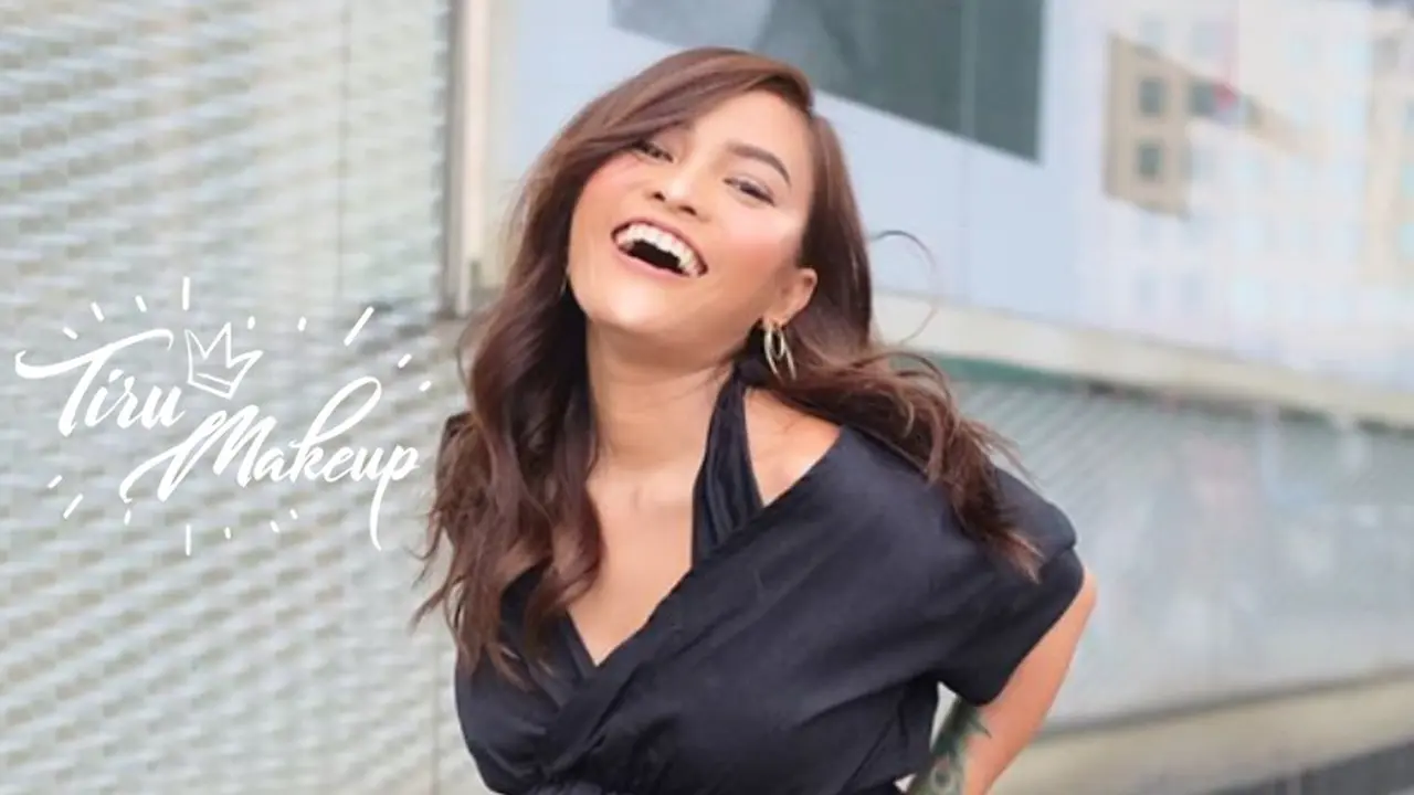 Tiru Makeup: Makeup Glowing Flawless Rachel Goddard yang Memesona