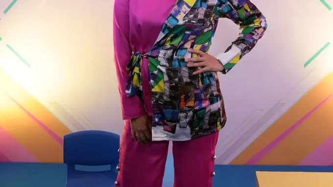 [Bintang] Ussy Sulistiawaty