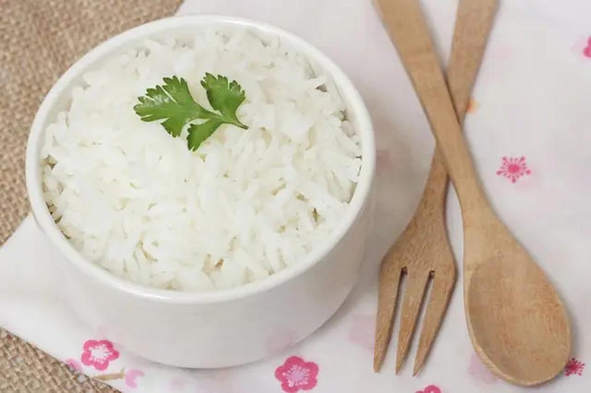 Cara Rahasia Bikin Nasi Putih Tahan Lama dan Wangi