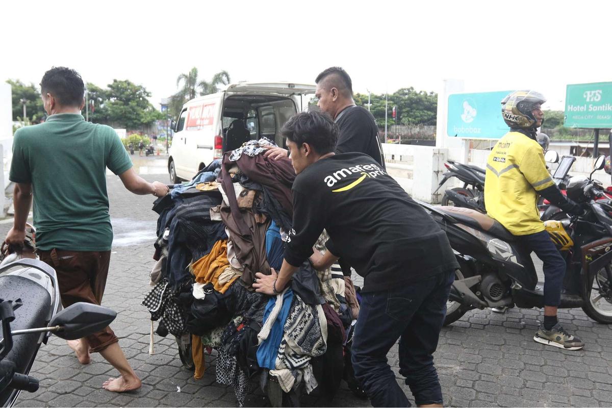 Banjir di Mega Mall Bekasi