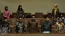 Ketua BPK Harry Azhar Azis (kiri) didampingi sejumlah dirjen dan staf BPK saat mengikuti Sidang Paripurna, Jakarta, Senin (5/10/2015). Sebanyak 10.154 temuan BPK memuat 15.434 permasalahan. (Liputan6.com/JohanTallo)