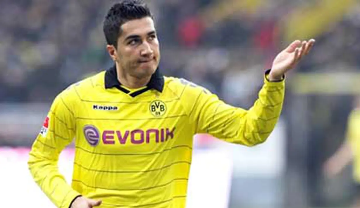 Gaya gelandang Borussia Dortmund asal Turki, Nuri Sahin di laga lanjutan Bundesliga melawan St. Pauli di Dortmund, 19 Februari 2011. Dortmund menang 2-0. AFP PHOTO / PATRIK STOLLARZ