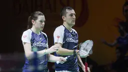 Bertanding di Istora Senayan, Jakarta, Kamis (23/1/2025), Rinov/Lisa menang dua gim langsung atas wakil Inggris, Gregory Mairs/Jenny Mairs dengan skor, 21-18, 22-20. (Bola.com/M Iqbal Ichsan)