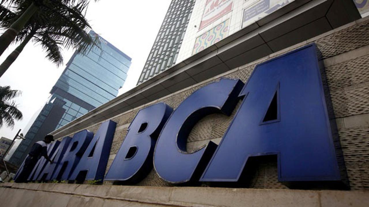 Terjun dari Lantai 56, Pria Tewas di Menara BCA Bentur Atap Lobi