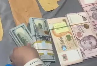 KPK melakukan penggeledahan di sebuah safe house yang disewa oleh pejabat Bea Cukai untuk menyimpan uang tunai dan logam mulia. (Foto: Tangkapan Layar Dokumentasi KPK)