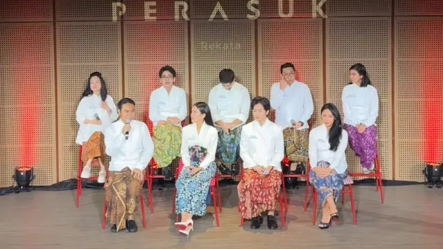 Para Pemain  Film Para Perasuk saat Pemutaran Teaser Perdana. [@filmparaperasuk]