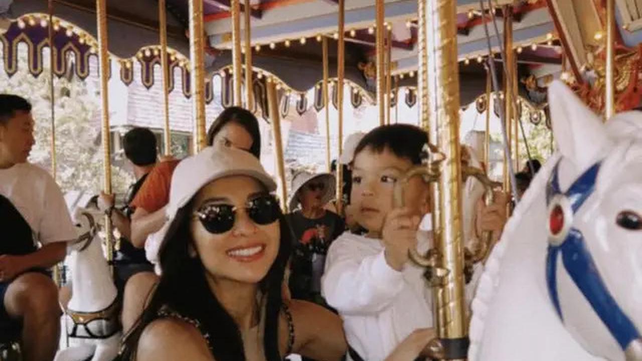 6 Gaya Santai Nikita Willy Jelang Lahiran Anak ke-2 di Amerika Serikat dari Outfit ke Disneyland hingga Gym