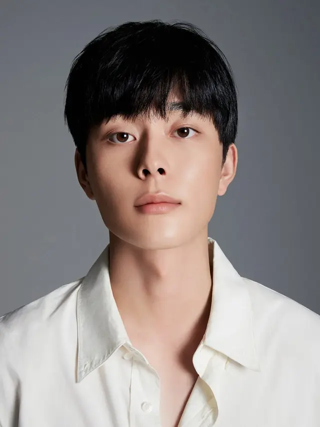 Yoo Seonho. (Instagram/ hiinent_official)