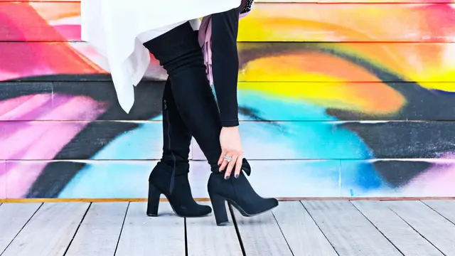 5. Boots untuk Gaya Kasual Trendi