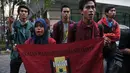 Dalam aksinya di kawasan Fatmawati, Jakarta, mahasiswa mengancam akan menyerbu rumah dan kantor Wimar dengan jumlah massa yang lebih banyak jika tuntutan mereka tidak dipenuhi, Jumat (20/6/14). (Liputan6.com/Johan Tallo)
