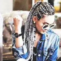 Menuai komentar dari netizen, seleb ini semakin sering tebar sensasi. (Sumber foto: rinanose16/instagram)