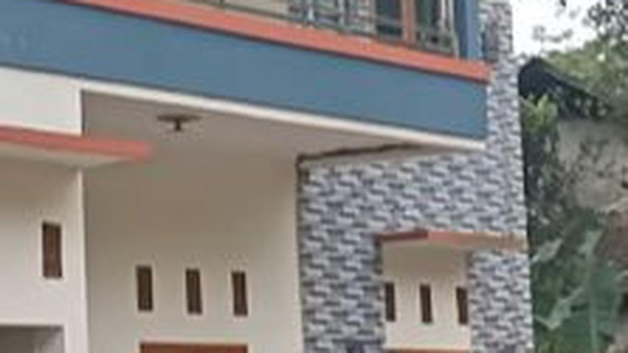 Penampakan Rumah Mewah di Pedesaan<br>