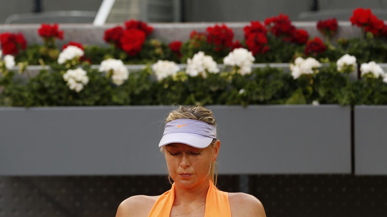 Maria Sharapova akan melewatkan Wimbledon karena cedera.