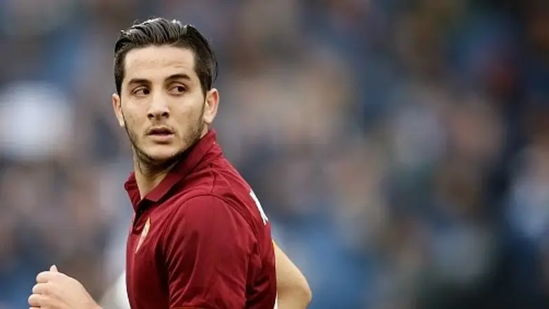 Arsenal Bidik Bek Tangguh AS Roma