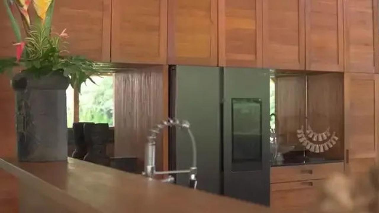 9 Potret Dapur Kayu di Rumah Indah Kalalo dengan Perpaduan Model Etnik dan Modern