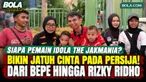 Siapa pemain yang membuat The Jakmania jatuh cinta pada Persija Jakarta? Dalam rubrik Tanya Suporter, para pendukung Macan Kemayoran berbagi cerita tentang sosok idola yang membuat mereka semakin mencintai klub kebanggaan Ibu Kota.
Nama-nama legenda...