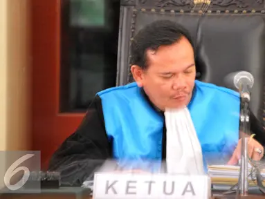 Pengadilan Tinggi Tata Usaha (PTUN) Jakarta Timur memenangkan gugatan PSSI atas Surat Keputusan (SK) Kementerian Pemuda dan Olahraga yang memberikan sanksi administratif terhadap PSSI, Jakarta, Selasa (14/7/2015). (Liputan6.com/Yoppy Renato)