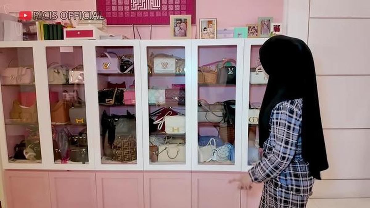 11 Potret Kamar Pink Ria Ricis di Rumah Lama, Room Tour Terakhir Sebelum Pindahan