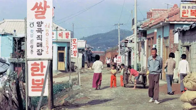 8 Potret Lawas Suasana Ibu Kota Korea Selatan, Bak Drama Korea Era 70-an