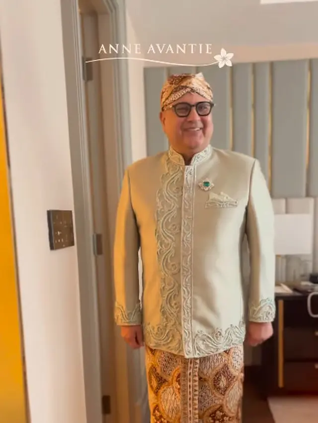 Model Bross Irwan Mussry di Akad Nikah Al Ghazali (Foto: Instagram @anneavantieheart)