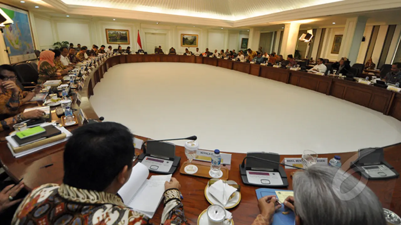 Presiden Joko widodo Pimpin Sidang Kabinet Paripurna 