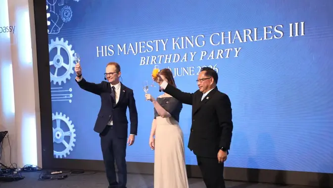 Mendagri Tito Wakili Pemerintah Hadiri Ulang Tahun Raja Charles III
