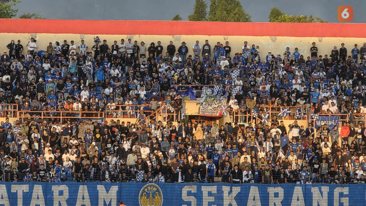 Suporter PSIM Yogyakarta