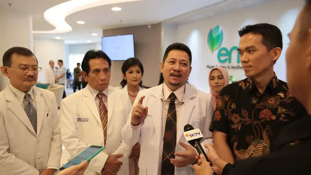 Para dokter di EMC Plastic Surgery and Aesthetic Center ini bakal memberikan pelayanan terbaik kepada pasien. (Foto: Liputan6.com/Faizal Fanani)