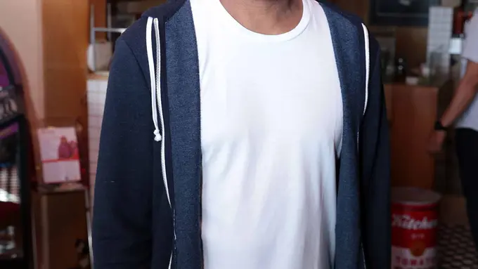 [Bintang] Glenn Fredly Akhirnya Bertemu Grup Vokal Anak Poso