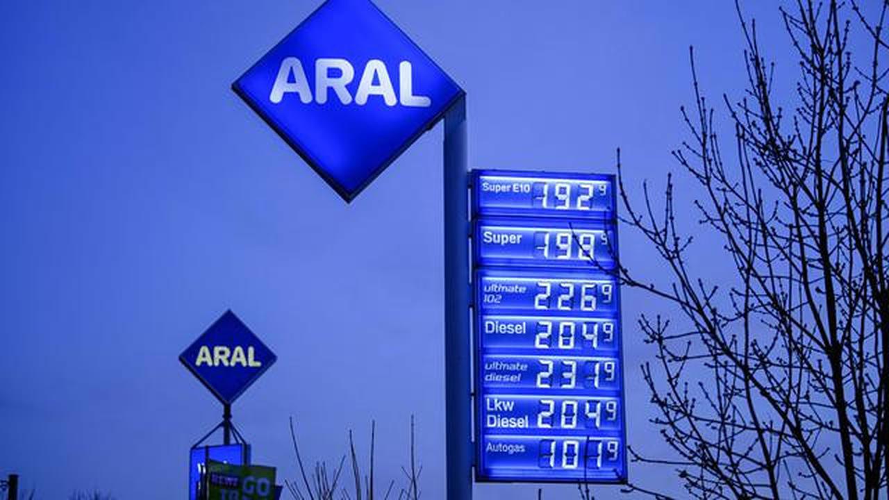 Harga Minyak Brent Kembali Naik, Kini Tembus USD 100 per Barel