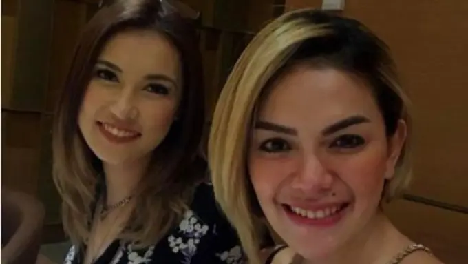 Nikita Mirzani dan Maria Ozawa