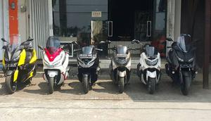 Persewaan yang dibuka oleh Agus Setyawan ini memiliki line-up skuter maxi yang sekarang beredar di Indonesia. (Otosia)