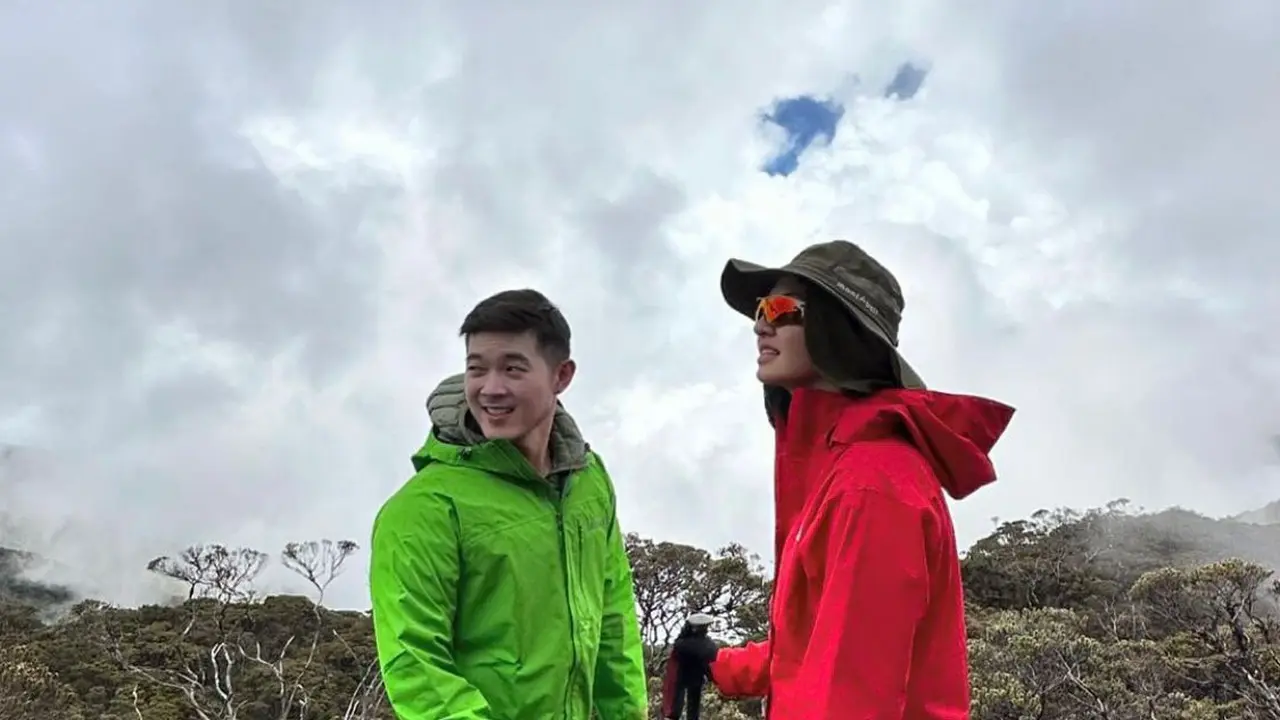 Potret Raline Shah Mendaki Gunung Latimojong (Instagram/@ralineshah)