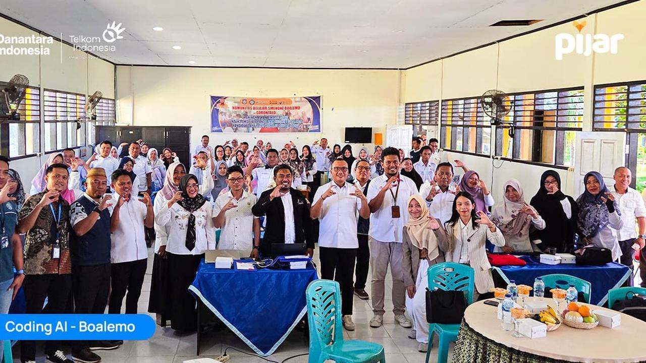Telkom Dukung Pembelajaran Coding dan AI di Sekolah Berbagai Daerah
