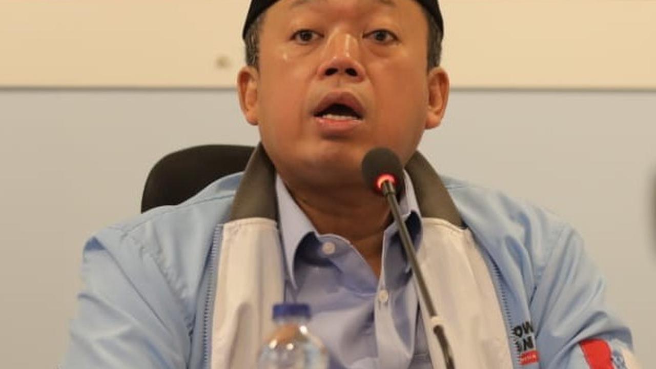 Khofifah juga menyatakan siap menjadi Tim Kampanye Nasional dengan mengajukan cuti sebagai Gubernur Jawa Timur.