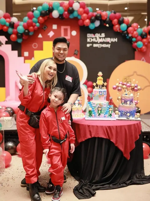 6 Potret Kebersamaan Ivan Gunawan dan Bilqis Anak Ayu Ting Ting, Akrab Banget