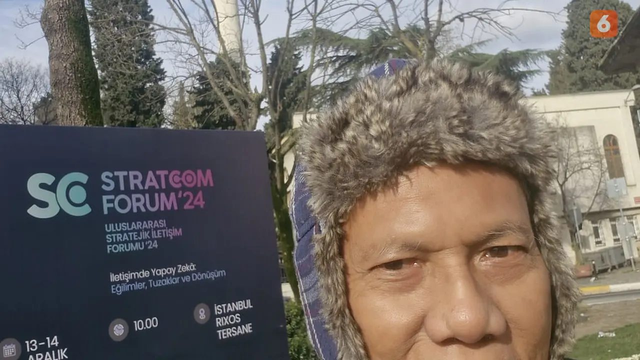 Prof. Tjandra Yoga Aditama berbagi pengalaman diundang oleh Kantor Kepresidenan Turki untuk menjadi panelis dalam *Stratcom Summit 2024*, membahas peran AI dalam komunikasi krisis dan keselamatan publik.