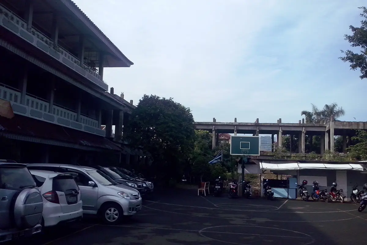 SMPN 73